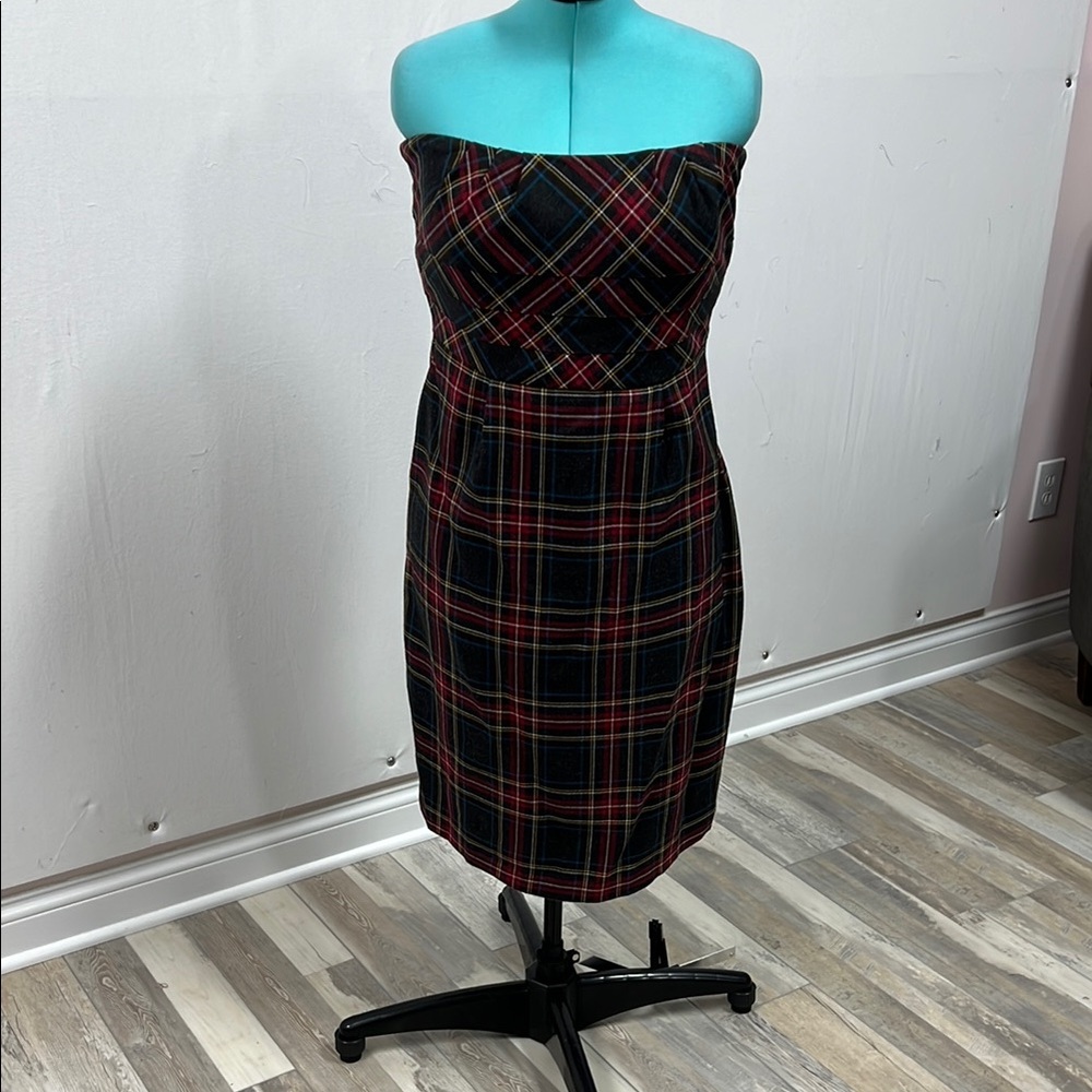 Bitten by Sarah Jessica Parker Black and Red Strapless Sheath Dress